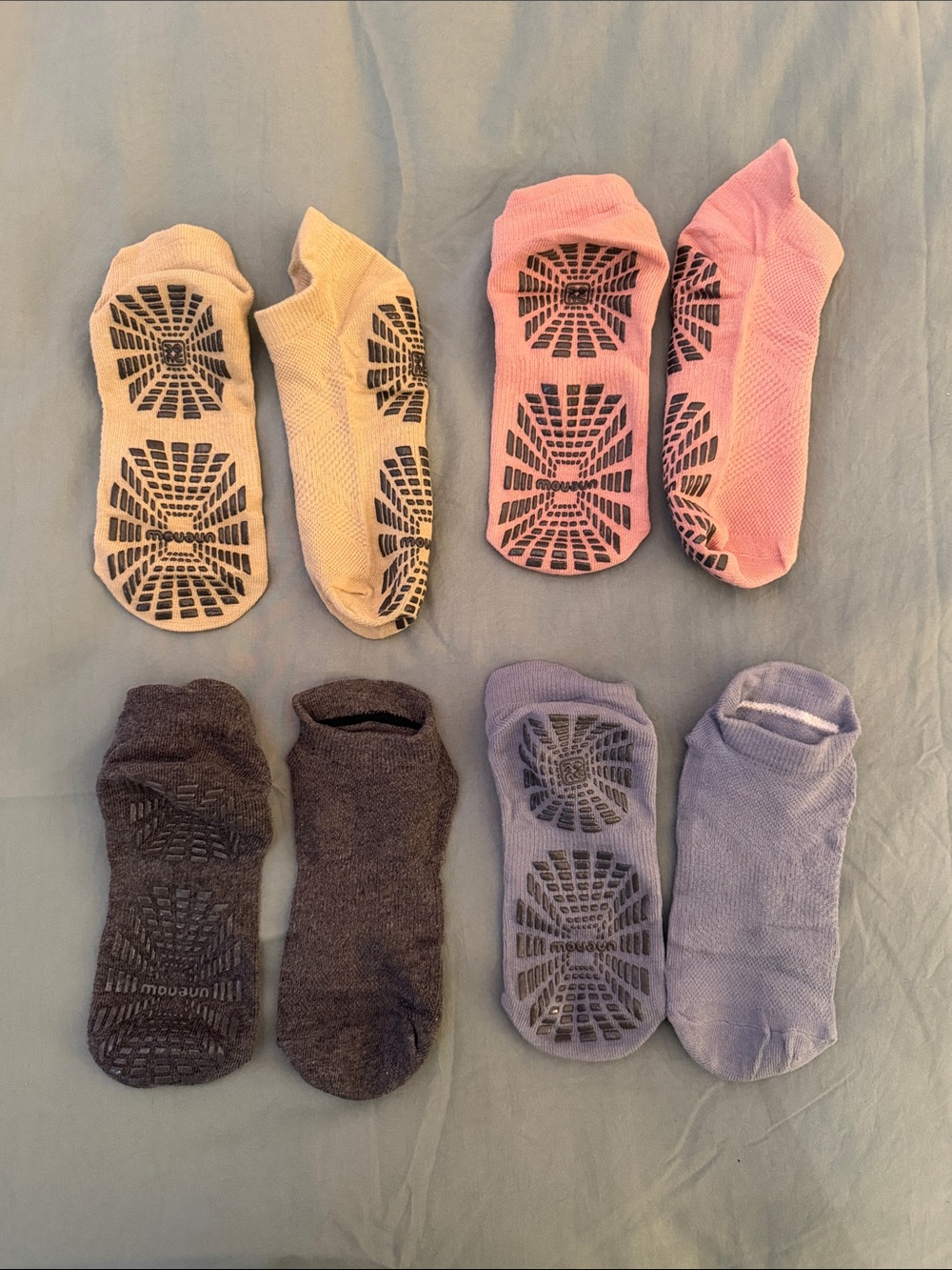Non-Slip Low-Cut Ankle Socks - Pink, Cream, Gray, Blue